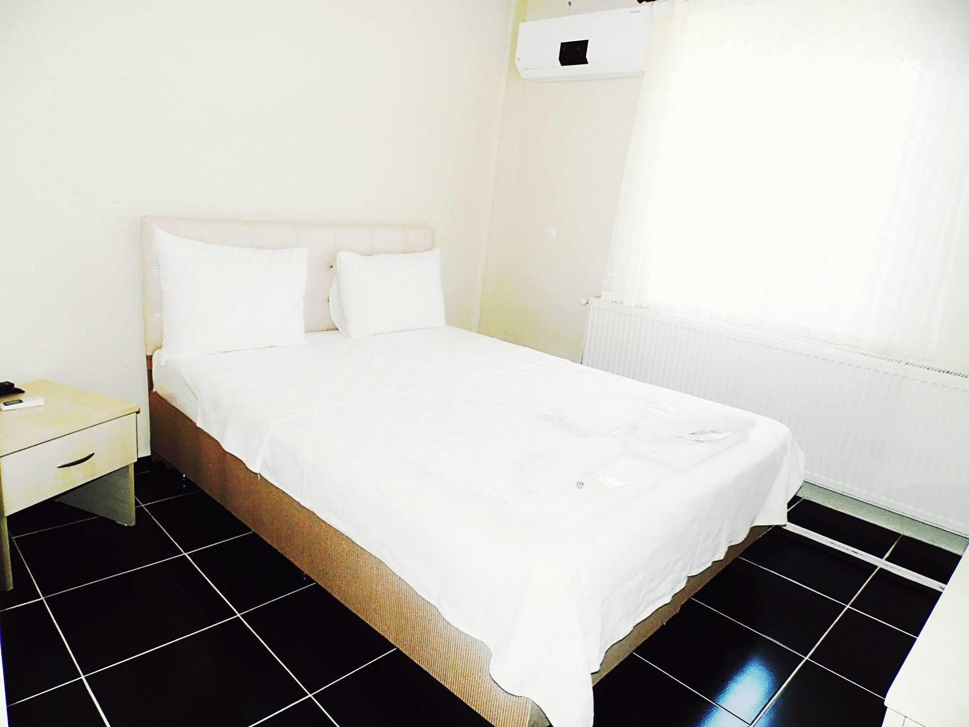 Saral Otel Derince Exterior photo
